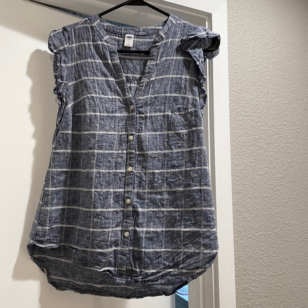 Old navy sleeveless top